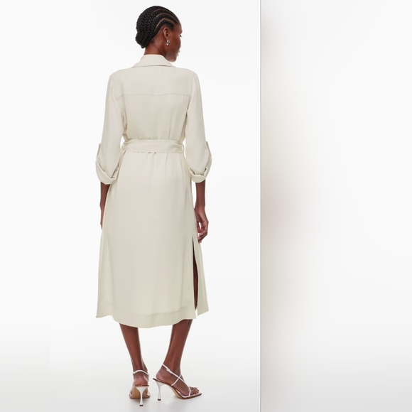 Aritzia Babaton Kahlo Robe - Picture 4 of 8